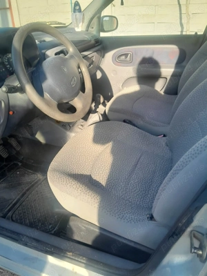 Clio Symbol 2001 - imagine 4