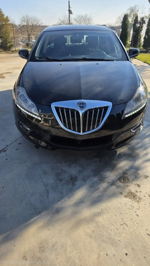 Vând Lancia Delta  2011