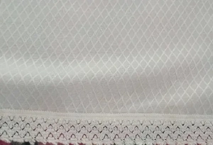 fata de masa alba impecabila 152 cm x120 cm - imagine 2