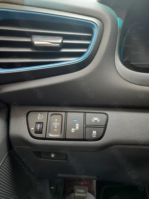 Hyundai ioniq hybrid  - imagine 7