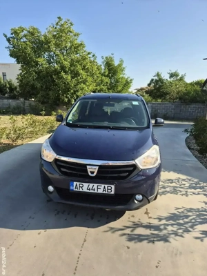 Vând Dacia Lodgy 2015 1.2 benzina