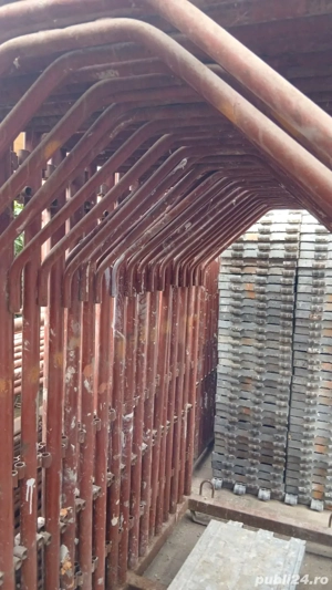 închiriez schelă și popici metalici 2 RON