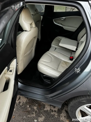 Volvo V40 an 2016 - imagine 9
