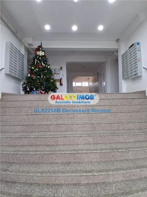 Garsoniera in Militari Residence, mobilat, utilat 300 euro - imagine 11