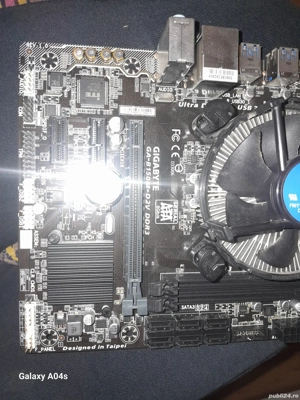 Vand placa de baza Gigabyte GA-B150M-D2V DDR 3 - imagine 3