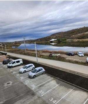 Vanzare apartament cu vedere spre lac