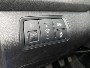 Hyundai i-20 1.2 Benzina 84 CP An 2018 - imagine 17