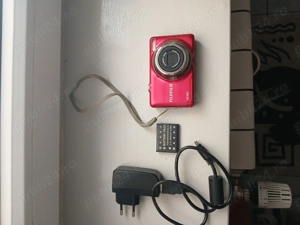 camera foto fujifinepix 14 megapixeli,2 baterii,ireprosabila