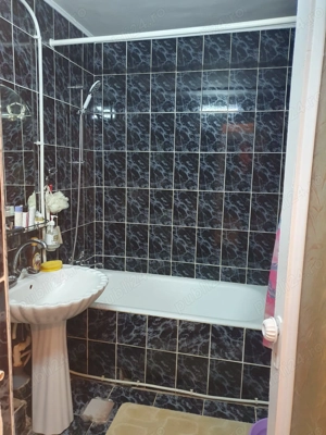 Apartament 2 camere et.4 Dorohoi - imagine 8