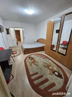 Garsoniera  decomandata zona Abator 