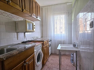 Apartament 3 camere decomandat, Cartier Aurel Vlaicu - Arad