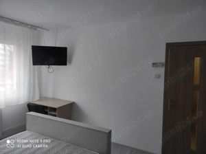 Garsoniera decomandata, bloc apartamente in zona Astra - imagine 2