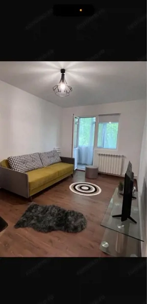 Apartament 3 camera /  60 mp / zonă km 5 / AC / centrala proprie / loc parcare