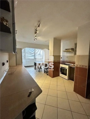 Decomandat, model mare la et 3, aproape de complex - imagine 2