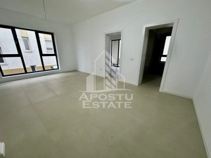 Apartament cu 2 camere, etaj 1, zona Planetelor - imagine 3