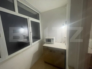 Apartament 3 camere, 70 mp si balcon inchis  - imagine 11