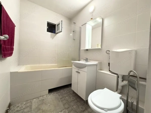 Aproape de centru, amenajat si intr-un bloc izolat termic. Centrala termica proprie. - imagine 12