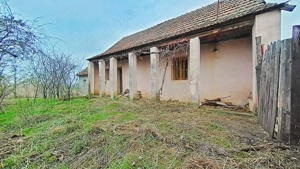 Casă cu potențial, teren generos de 1.440 mp   Secusigiu, Arad - imagine 8