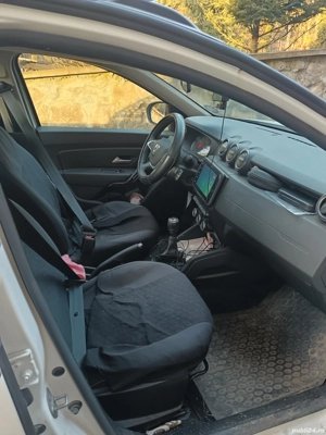 Duster Pick up  - imagine 4