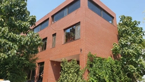 Oportunitate investitie Vila Rosu 473mp, 2500 mp teren, cu deschidere la Lac  - imagine 2