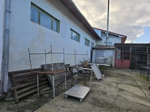 Se oferă spre vânzare / închiriere clădire cu spațiu comercial - imagine 5