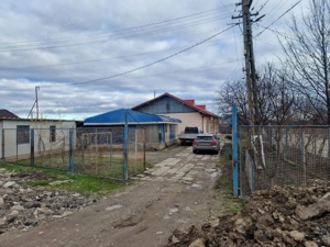 Se oferă spre vânzare / închiriere clădire cu spațiu comercial - imagine 18