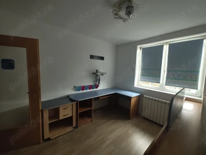 Vând apartament cu 3 camere, tip B, în Oradea, cartier Rogerius - imagine 2