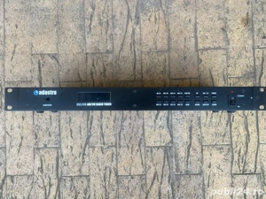 Adastra 952.978 AM FM radio tuner