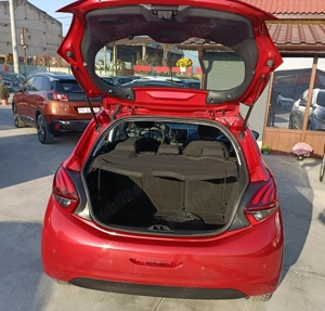 Peugeot 208 PureTech 110 Stop & Start Allure - imagine 9