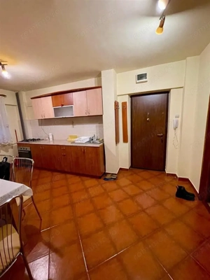 3 camere dec etaj 1 2 bai C Aradului la 10.min de MALL - imagine 2