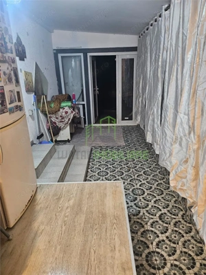  Apartament doua camere si  curte - imagine 9