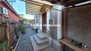 Vânzare casă 2 camere + curte, zonă de case – Stadion 1 Mai