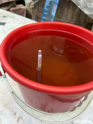 vișinată si țuică