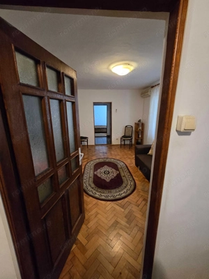 2 camere cf 1 zona Sagului-CENTRALA-parter cu balcon - imagine 4