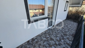 Casa singur in curte de vanzare 4 camere 2 bai parcare Selimbar Sibiu - imagine 11