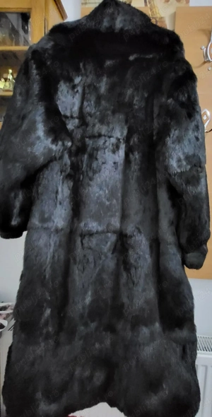 Haina lunga,  integral din blana naturala de pisica siberiana neagra