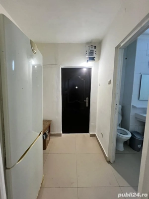 P.F inchiriez garsoniera 