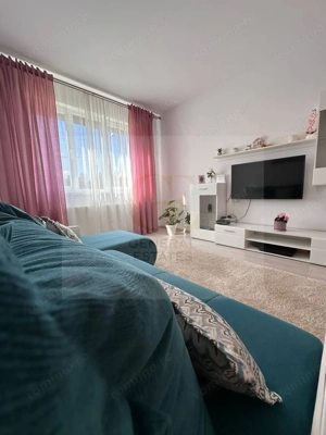 Studio luminos spre vanzaare, la poalele Pietrei Craiului – Zărnești