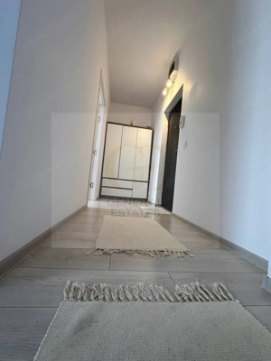 Studio luminos spre vanzaare, la poalele Pietrei Craiului – Zărnești - imagine 5