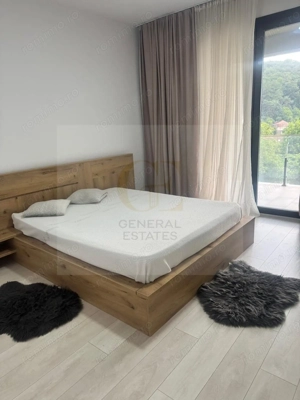 Apartament 3 camere priveliste,liniste,central 100mp - imagine 2