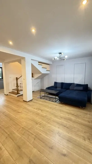 Apartament tip vilă  cu 5 camere și curte în zona Tractorul