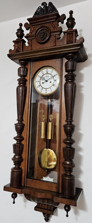 Ceas de perete cu pendul si 2 greutati Kienzle