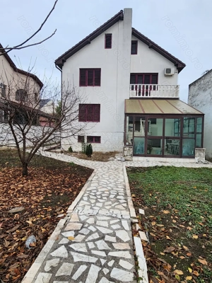 Vand casa cu teren generos fără comision! 