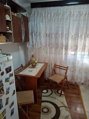 vand apartament 2 camere cofort 1 zona centrala - imagine 4