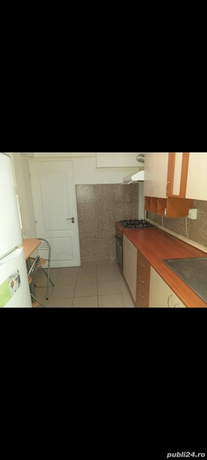 Inchiriez camera la curte zona Auchan Vitan