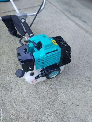 Trimmer (Masina de tuns iarba cu fir) pe benzina NOU