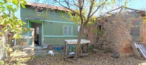 Vand teren întravilan, pentru casa,  în sat Varnita - imagine 2