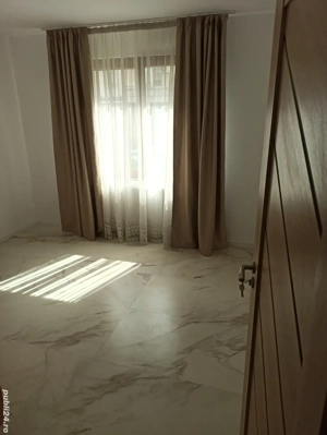 închiriez apartament cu 3 camere in Ludus zona centru - imagine 10