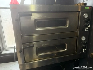Cuptor profesional de pizza 
