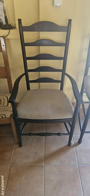 Scaun masiv doar o buc este pe stok